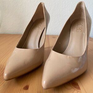 BCBG Paris PL Flux 2 Pump 3” Heels in Beige Beige Patent Leather Women’s Size 9